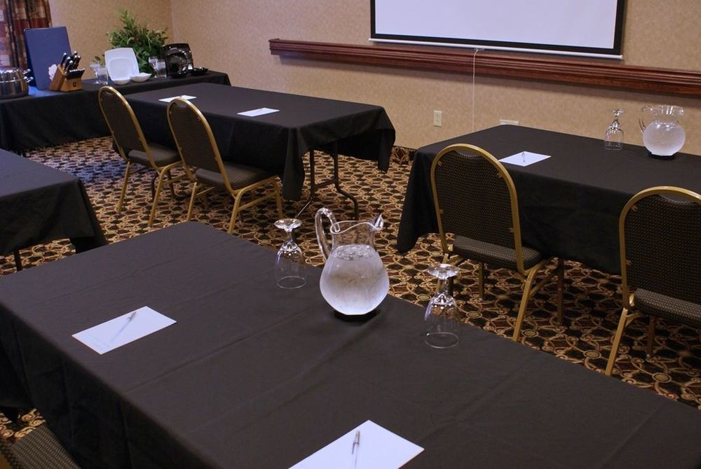 Rossford Hampton Inn & Suites Toledo-Perrysburg מתקנים תמונה