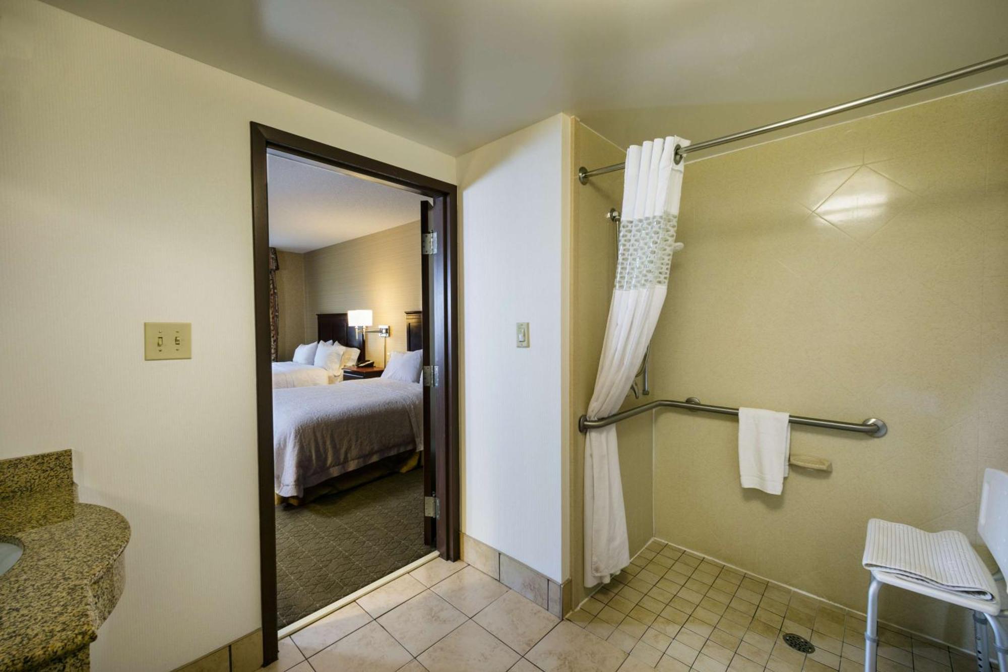 Rossford Hampton Inn & Suites Toledo-Perrysburg מראה חיצוני תמונה