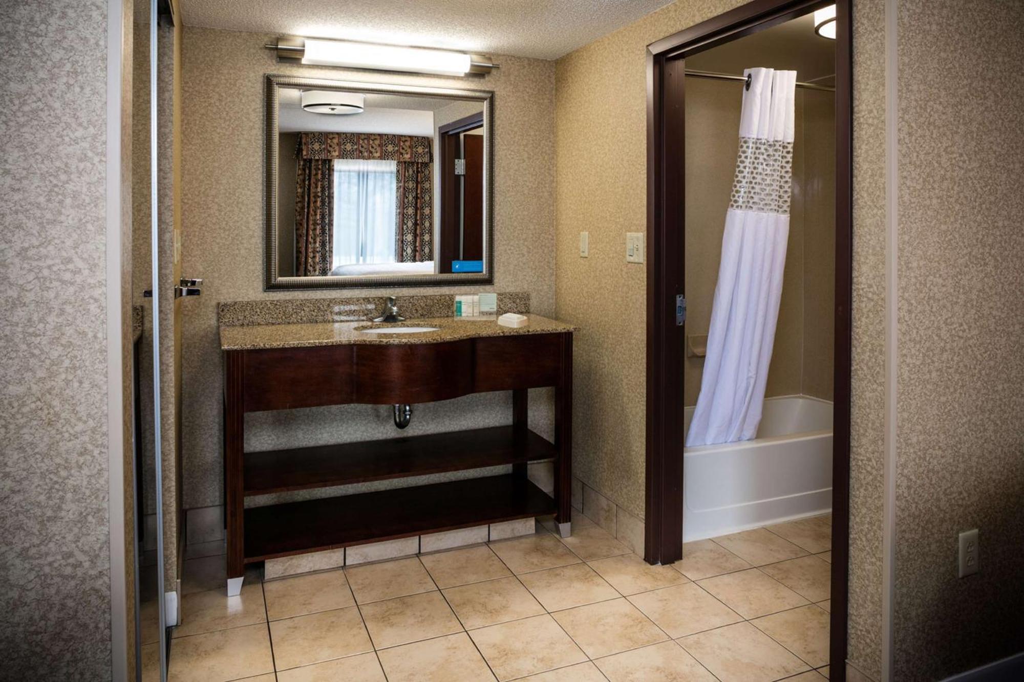 Rossford Hampton Inn & Suites Toledo-Perrysburg מראה חיצוני תמונה