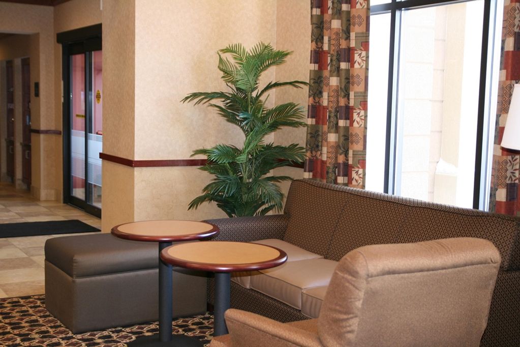 Rossford Hampton Inn & Suites Toledo-Perrysburg חדר תמונה